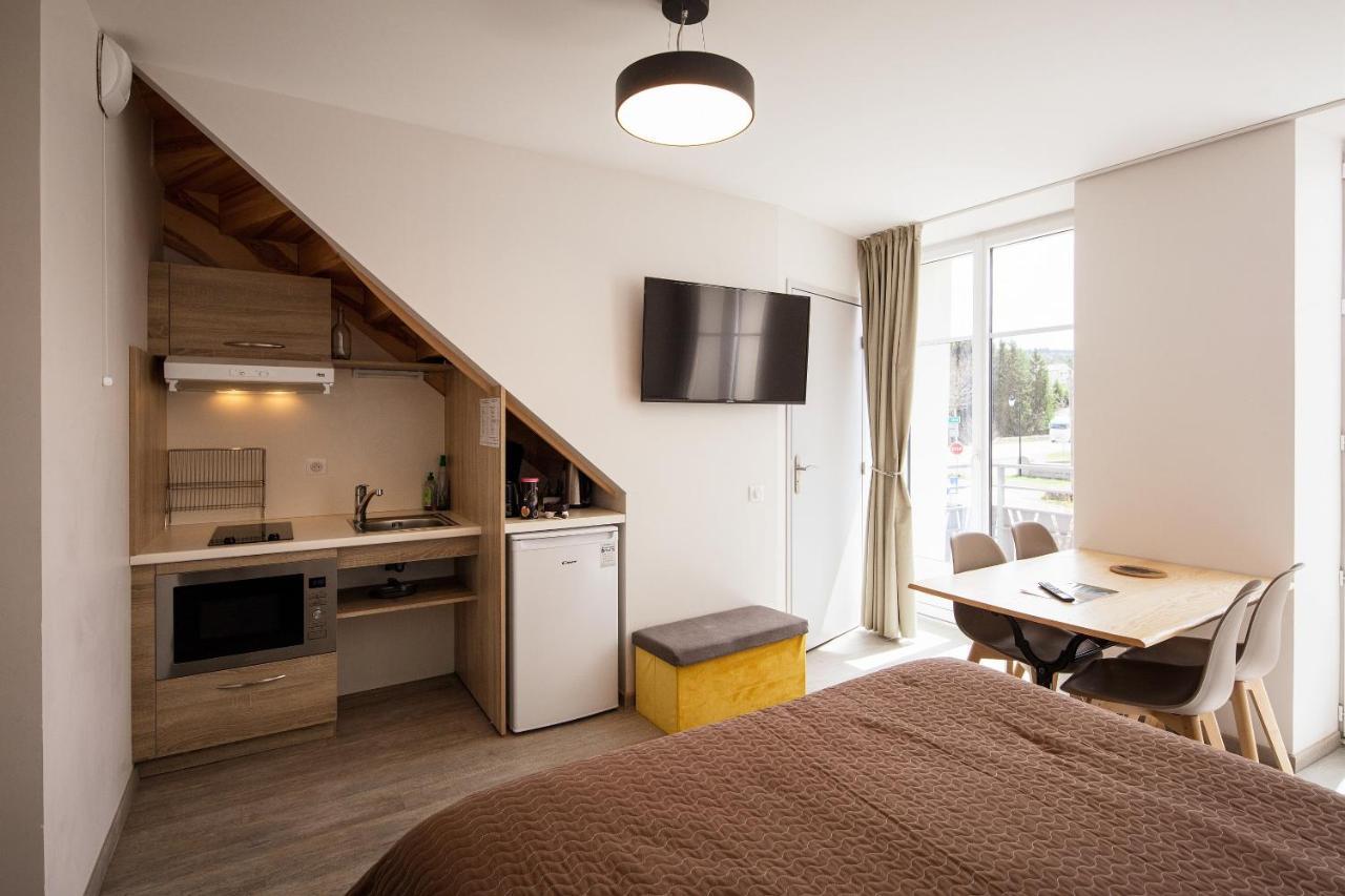 Hôtel Restaurant de la Poste et La Grange Détente, espace bien-être Châteauneuf-de-Randon Quarto foto