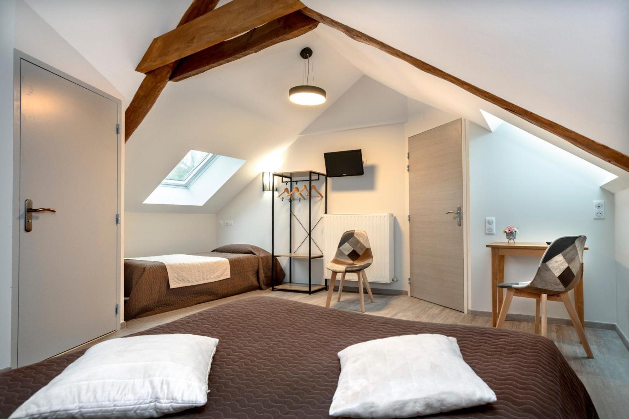 Hôtel Restaurant de la Poste et La Grange Détente, espace bien-être Châteauneuf-de-Randon Quarto foto